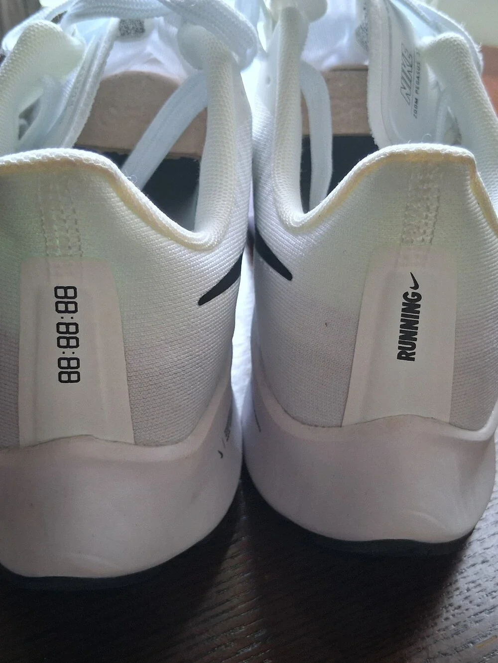NWOB Nike Air Zoom Pegasus 37 White Running Shoes Athletic Sneakers US 11